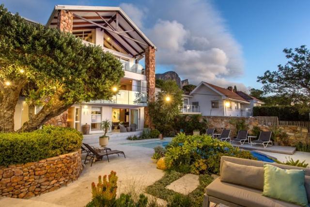 Far Horizons Camps Bay Hotel Cape Town Exterior foto